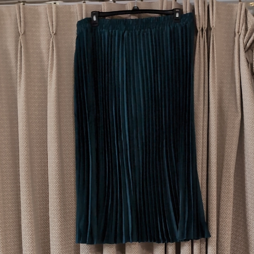 NWT Women's Size 2X Ophelia Roe Emerald Green Pleaded Maxi Elastic Waist Skirt